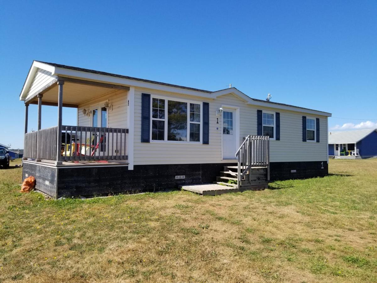 Blue Spruces Cottages Hampton Esterno foto