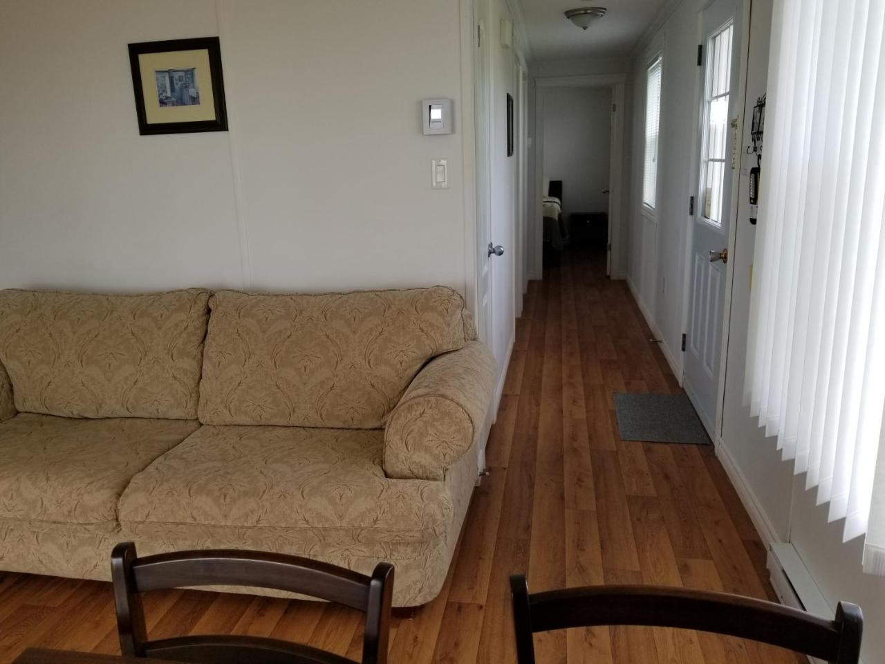 Blue Spruces Cottages Hampton Esterno foto