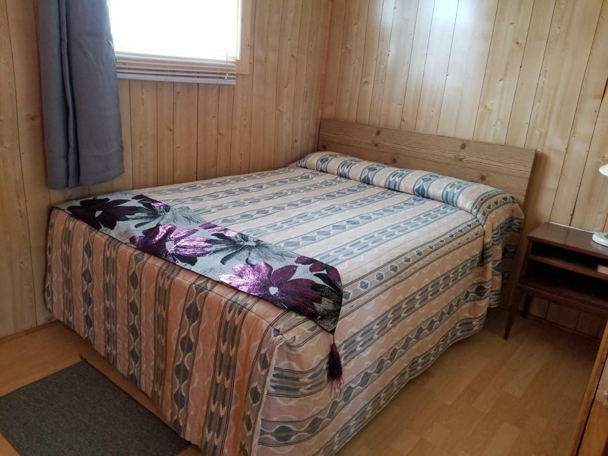 Blue Spruces Cottages Hampton Esterno foto