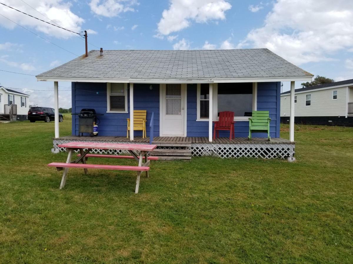 Blue Spruces Cottages Hampton Esterno foto
